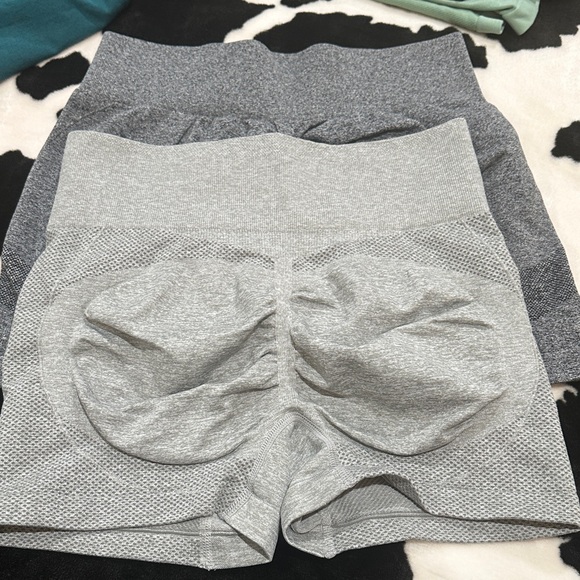 Pants - Women's Gray High-Waisted Shorts